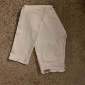 Womens Levi's Classic Midrise Skinny Size 8, White